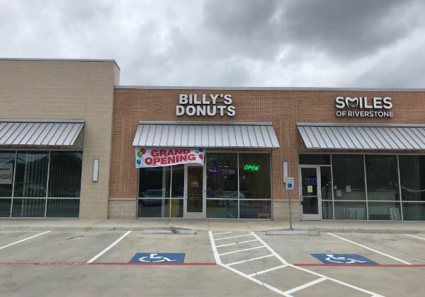 O estacionamento vazio antes da postagem