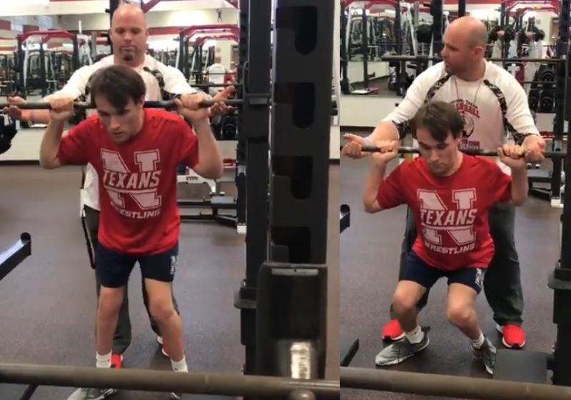 Foto: Reprodução Twitter|Hunter está na equipe de luta livre da escola Foto: Twitter