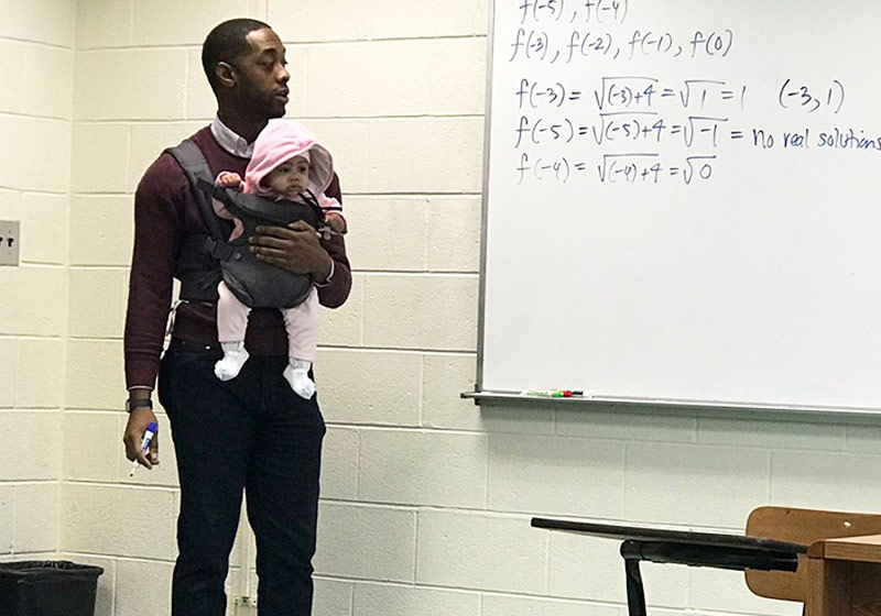 Nathan Alexander e o bebê - Foto: reprodução / Twitter|