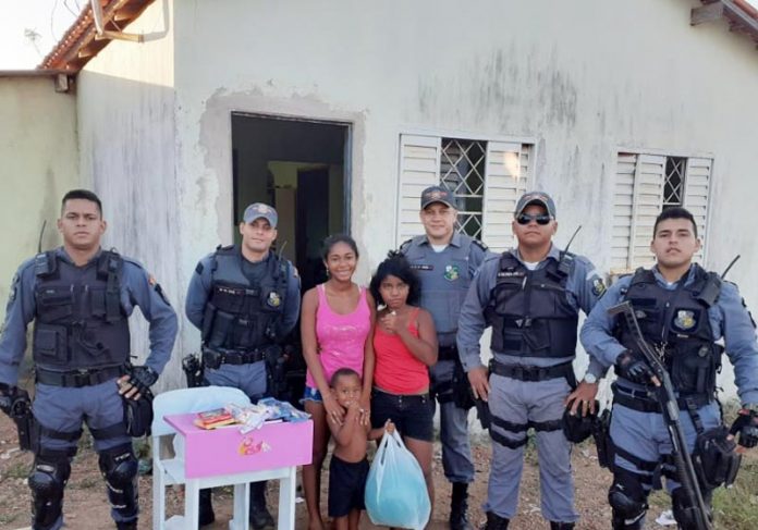 pms-presente-menina-close Os PMs