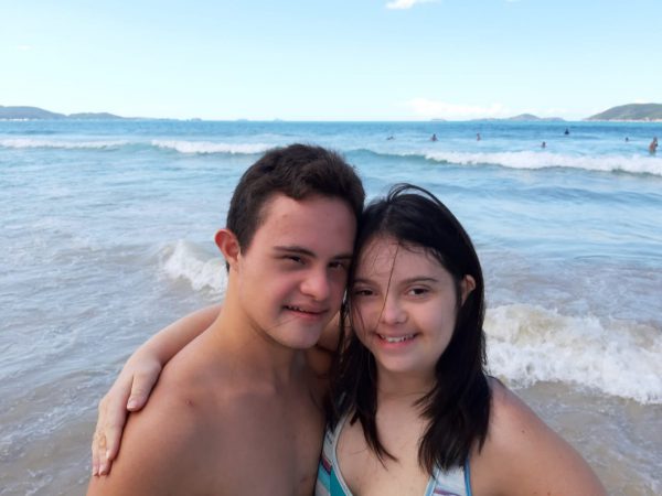 João Marcos e Luiza - Foto: reprodução / CNI