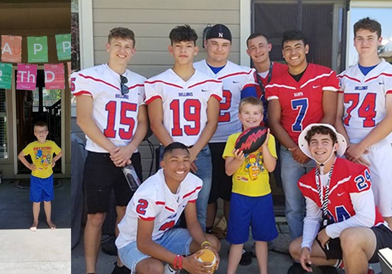 Christian e o time - Fotos: Lindsay Barrus Larsen / Facebook