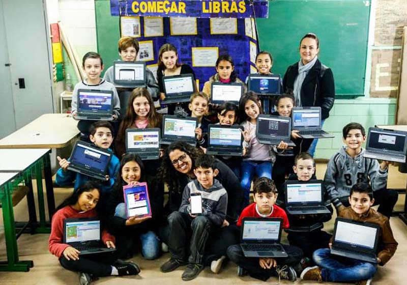 Criadores do app que ensina Libras - Foto: Marco Favero / Agência RBS