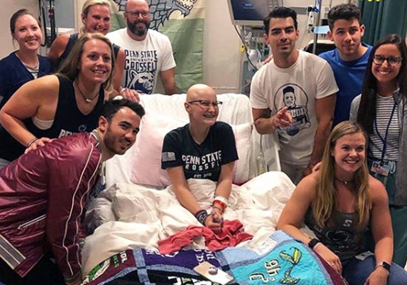 Jonas Brothers visitam Lily Jordan - Foto: reprodução / Instagram