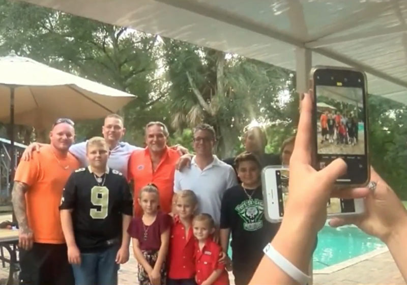 Rob Hobbs e a família biológica - Foto: reprodução / CBSMiami