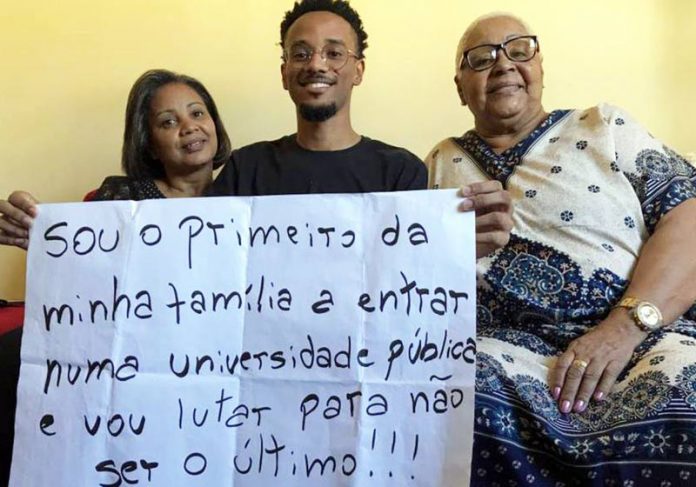 negros-universidades-close João da Silva