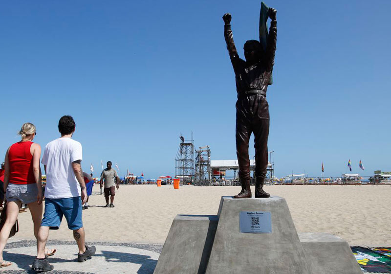 Estátua de Senna em Copacabana - Foto: Fernando Frazão/Agência Brasil|