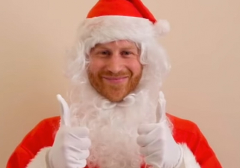 Príncipe Harry de Papa Noel - Foto: reprodução / Youtube Royal Reviewer