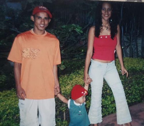 José, o filho e Andreia, quando chegaram a Goiás - Foto: arquivo pessoal