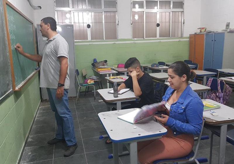 Dayana e Luiz no EJA - Foto: divulgação Prefeitura de São Vicente|