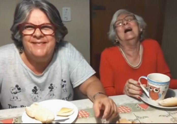 canal-francisquinha-alzheimer-close Cláudia e dona Francisquinha - Foto: reprodução / Youtube