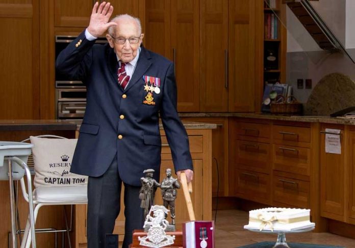 Tom Moore no 100º aniversário - Foto: UK Ministry of Defence/Crown/Reuters