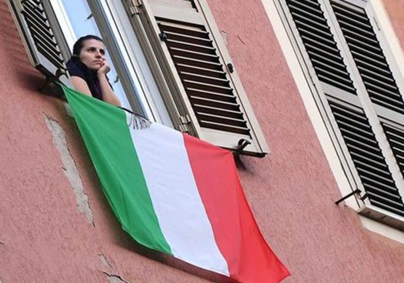 Sinais de desaceleração da covid na Itália - Foto: Foto: EPA / Ettore Ferrari