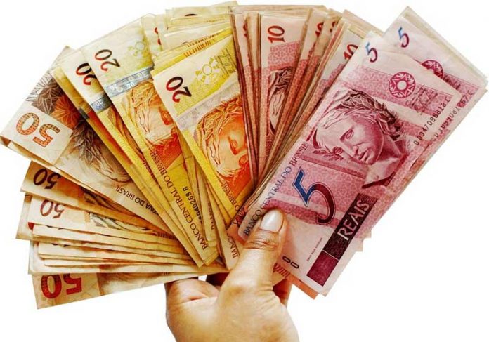 maes-chefe-dinheiro-close Foto: Joel Santana/Pixabay