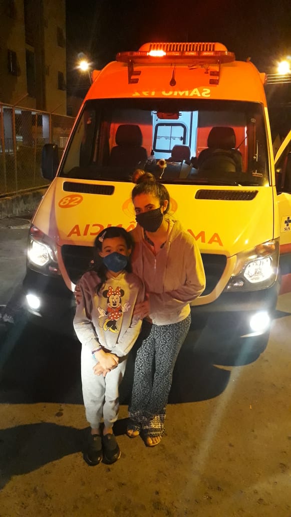 Maria Eduarda e a mãe - Foto: divulgação
