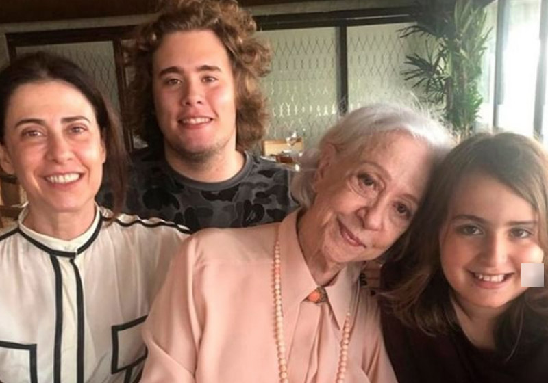 Fernanda Montenegro e família - Foto: reprodução / Instagram