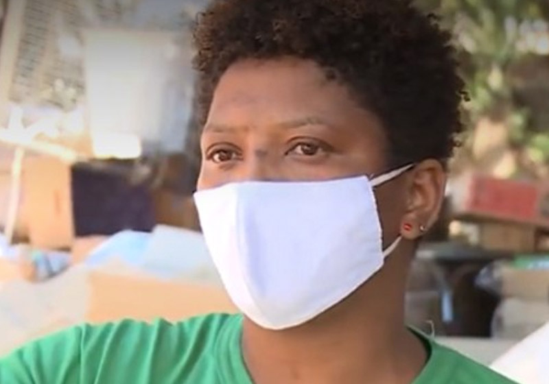 Sílvia, um dos catadores que encontram o cofre - Foto: reprodução / R7