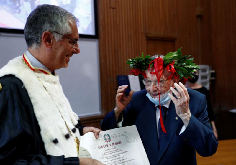 Giuseppe Paterno na formatura - Foto: REUTERS / Guglielmo Mangiapane