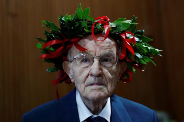 Giuseppe Paterno na formatura - Foto: REUTERS / Guglielmo Mangiapane
