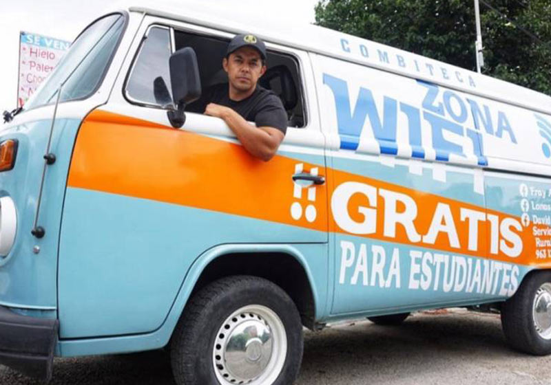 Professor Fray na Kombi com internet grátis - Foto: Nation