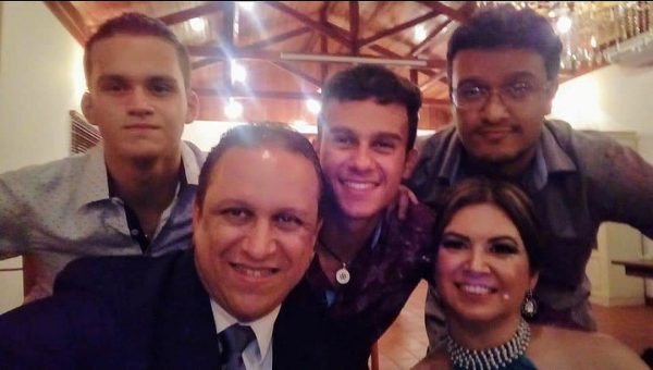 A familia deles - Foto: arquivo pessoal/ Cláudia Melo