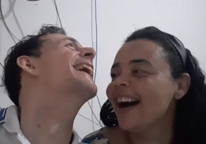 Junoca-superacao-close Junoca e Allana brincando - Foto: reprodução / Youtube