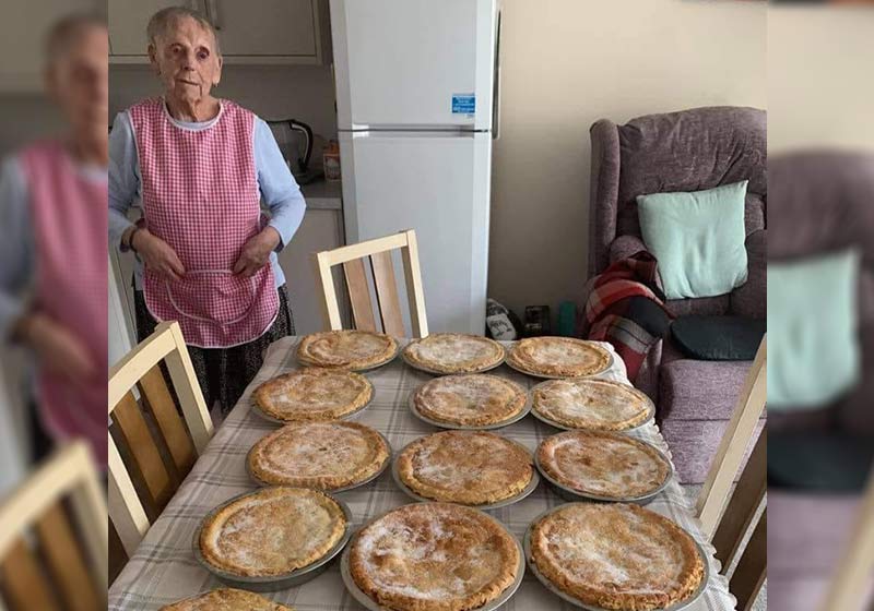 Flo Osborne e as tortas - Foto: Les Nicoll