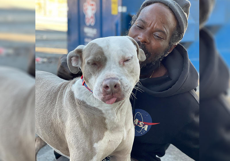 Keith Walker e o cão - Foto: W-Underdogs