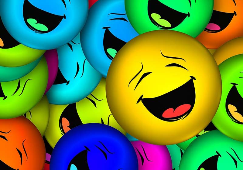 Sorrisos coloridos - Arte: Gerd Altmann / Pixabay