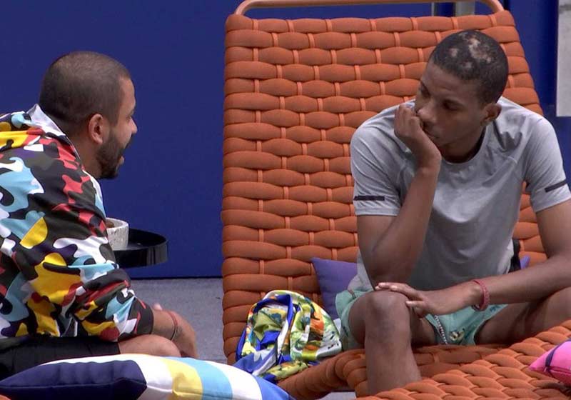 Projota conversa com Lucas Penteado - Foto: reprodução / TV Globo