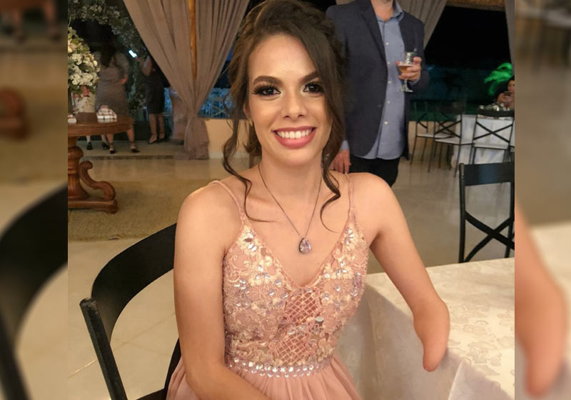 Danielle Almondes aguarda entrega da prótese - Foto: arquivo pessoal