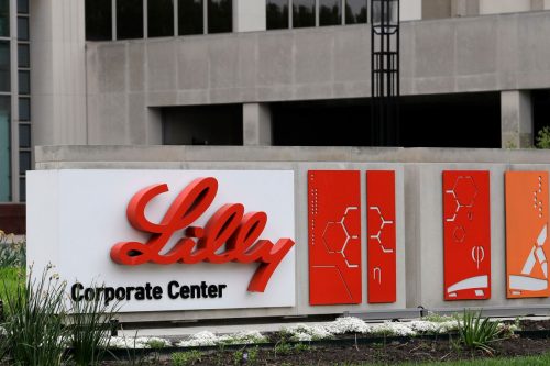 Entrada da Lilly nos EUA - Foto: Darron Cummings / AP