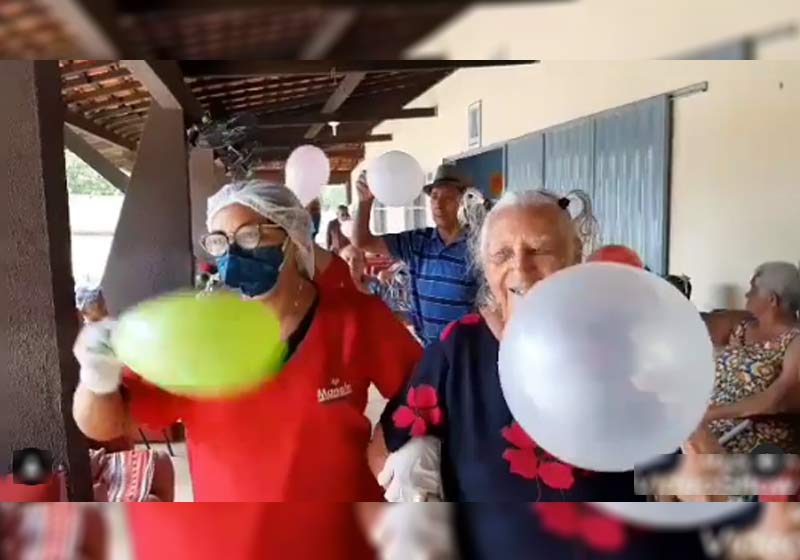 Idosos comemoram vacinação no Piauí - Foto: reprodução / Instagram