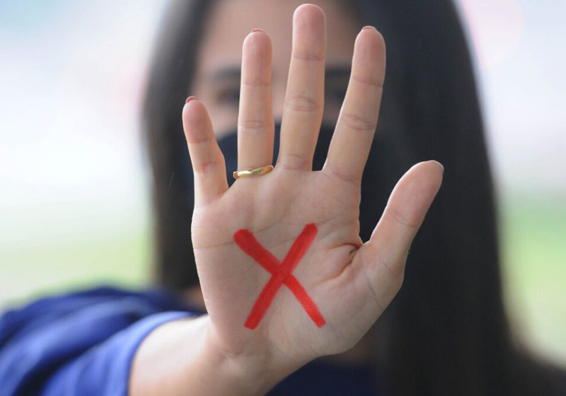 Pedido de socorro na mão - Foto: Paulo H. Carvalho/Agência Brasília