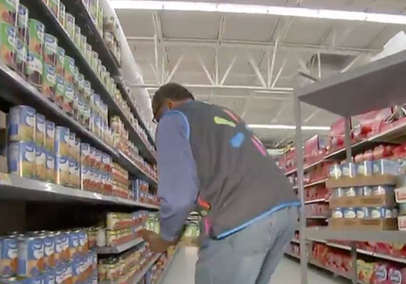 Henry Darby trabalhando no mercado - Foto: reprodução / TodayShow