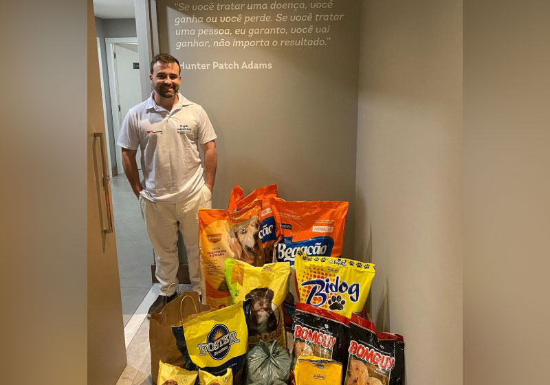 Rafael acredita que pode transformar a vida das pessoas com a sua profissão. Ele decidiu que queria ser médico após assistir "Patch Adams: o amor é contagioso". - Foto: reprodução Instagram @rafaelangeloavancebaggieri