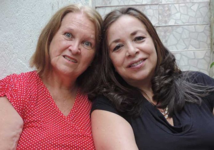 irmas-capa Silvana e Ivone sempre viveram perto uma da outra, mas não sabiam disso. - Foto: arquivo pessoal