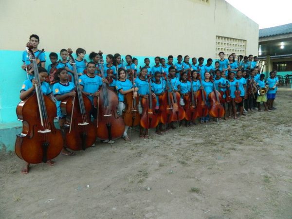 Jovens da Associação Essência - Foto: divulgação