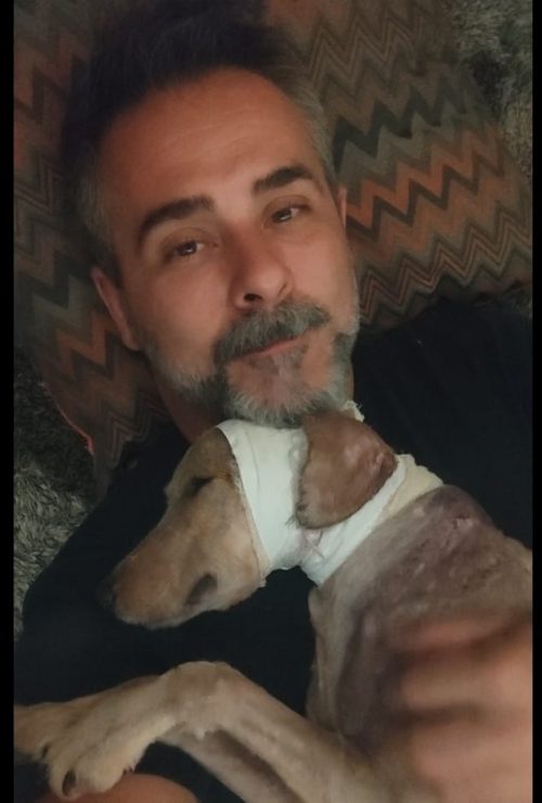 Chef Alexandre com o Spark, quando saiu da clínica - Foto: arquivo pessoal