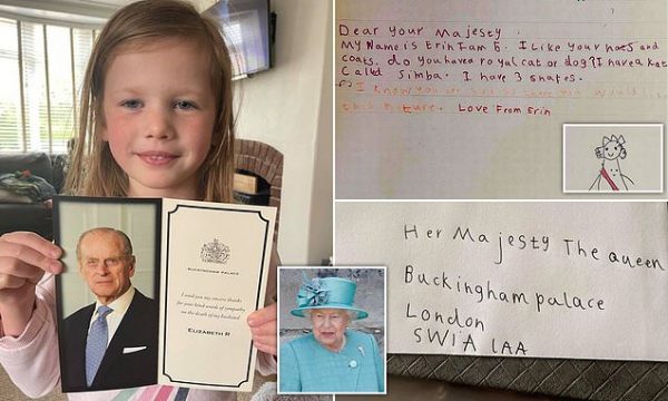 Erin com a resposta da rainha e a cartinha que mandou - Fotos: MENMedia