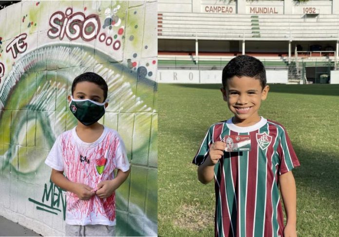 Raphael pintou a própria camisa do Fluminense e viralizou. Ele ganhou um super presente do time. - Foto: reprodução Twitter