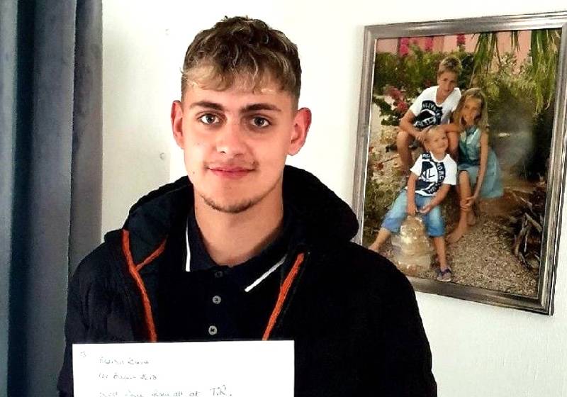 Marcus Evans enfrentou o fogo e salvou a idosa - Foto: Media Wales