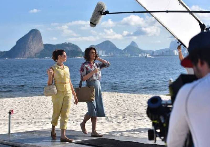 Paulo Gustavo em cena com Alexandra Richter - Foto: divulgação