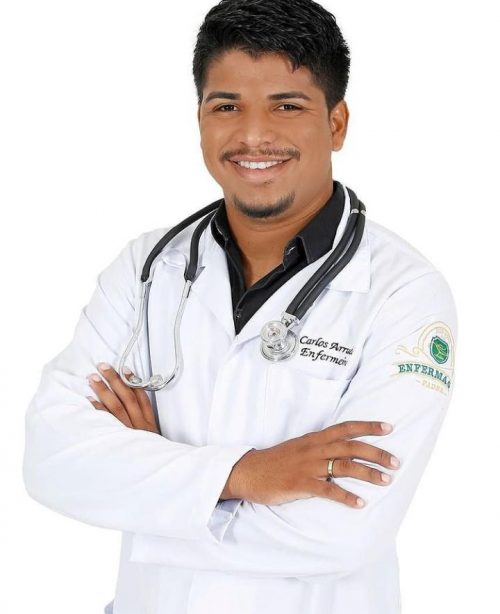 O enfermeiro Carlos Eduardo Arruda - Foto: arquivo pessoal