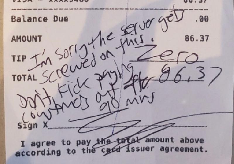 A mensagem que o cliente deixou na conta xingando a garçonete - Foto: Reprodução/Facebook/Jamie Lauren