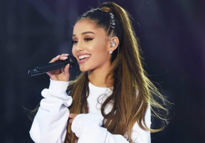 Ariana Grande faz doação de US $ 1 milhão para projeto de terapia popular, nos Estados Unidos - Foto: reprodução