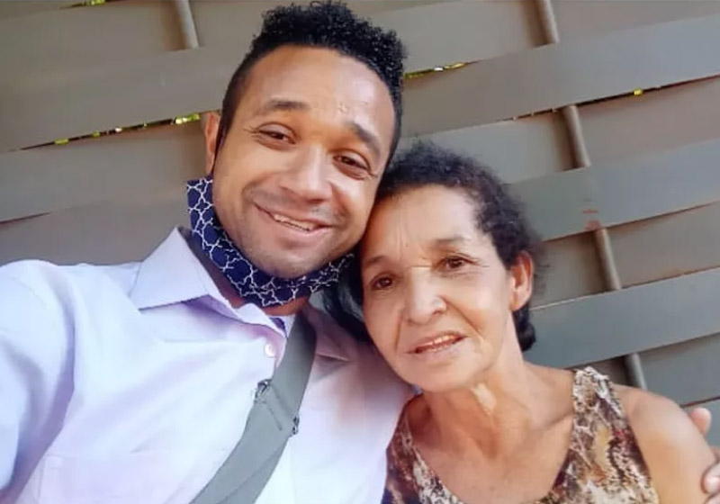 Bombeiro encontra a mãe após 8 anos de busca - Foto: arquivo pessoal