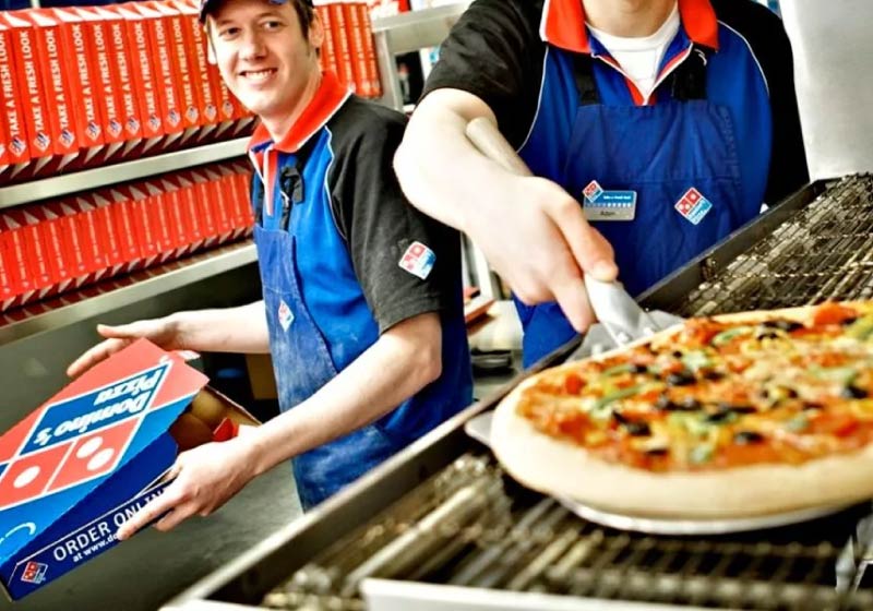 A Domino's dará pizza gratuita para todas as pessoas que tomarem a segunda dose contra a Covid-19 - Foto: divulgação
