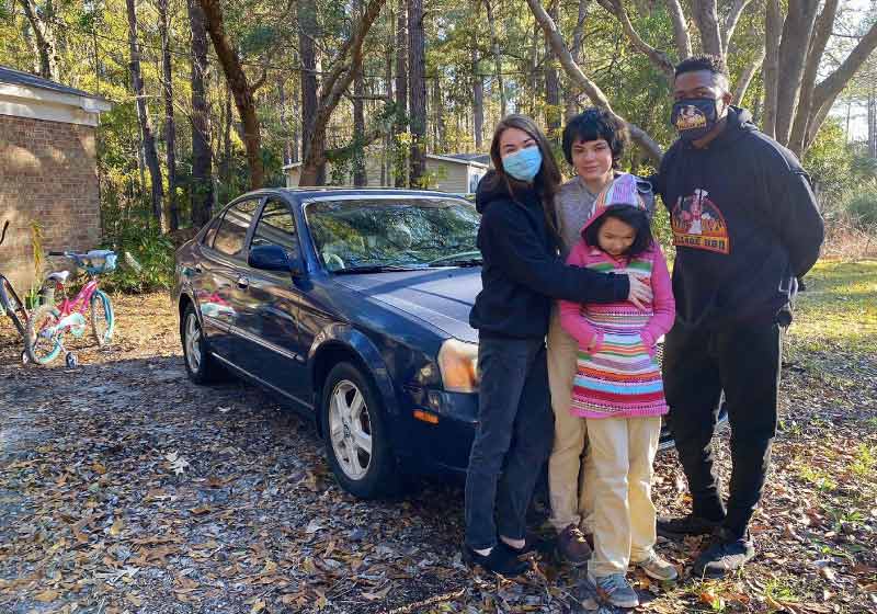 O mecânico reforma carros velhos e doa para famílias necessitadas - Foto: arquivo pessoal