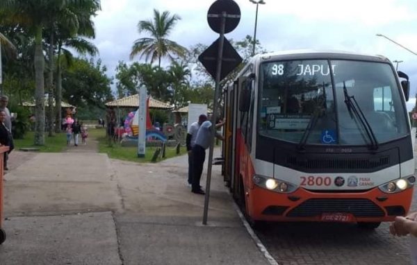 O ônibus adaptado que atende a região - Foto: Reprodução/BNT-PG